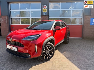 Toyota Yaris Cross 1.5 Hybrid 115 First Edition, Comfort pakket, Trekhaak, Parkeer sens V+A, electr achterklep, Blind spot