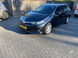 Toyota Auris 1.8 Hybr. Aspiration NAVI CLIMA CRUISE NL-AUTO