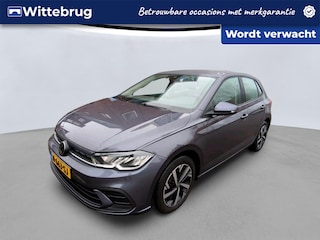 Volkswagen Polo 1.0 TSI Life Automaat / Navigatie / PDC