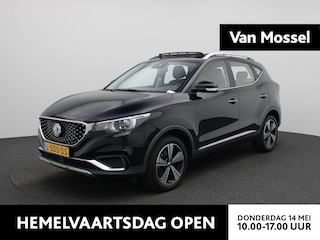 MG ZS EV Luxury 45 kWh | Navi | Panoramadak | Trekhaak | Stoelverwarming | Camera | Adaptive Cruise Control |