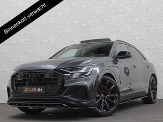Audi Q8 60 462pk Competition S-Line | 11-2022 | RS Leder | Carbon | Softclose | 360 Camera | ACC | Panorama | Luchtvering | Nachtzicht Cam | Headup | LED-Matrix | Trekhaak | Lane & Side Assist | Led Sfeerverlichting | Keyless-Entry | | Black-Optic | Rijklaar incl. Bovag Garantie.