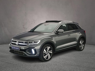 Volkswagen T-Roc R-Line Business 1.5 TSI 150pk DSG Automaat Panoramadak, Adaptive cruise control, Elektrische achterklep, LED matrix koplampen, Achteruitrijcamera, Navigatie