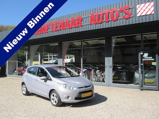 Ford Fiesta 1.4 Titanium zeer mooi km 109785 met nap pas apk 30-03-2027