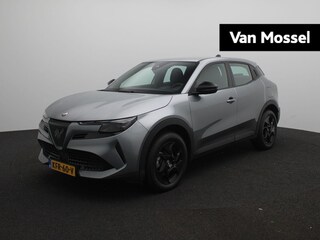 Alfa Romeo Junior 1.2 Turbo Hybrid Ibrida | Parkeersensoren | Apple Carplay |