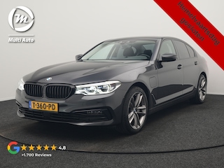 BMW 530e iPerformance Sportline PHEV 252pk | Adaptive Cruise | Camera | Sportstoelen Verwarmd | 19"L.M | Adaptive LED | Sfeerverlichting | Apple Carplay |