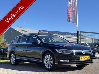Volkswagen Passat Variant 1.4 TSI ACT Highline trekhaak pano