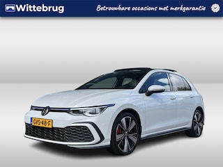 Volkswagen Golf 1.4 DSG eHybrid 245pk GTE / Panoramadak / Leder Vienna / Memory / Stoelkoelling / Trekhaak / IQ LED Matrix / 18" LMV / Stuur en Stoelverwarming V+A / Head-Up Display / Alarm / Standkachel