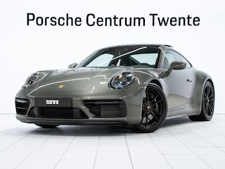 Porsche 911 Carrera 4 GTS