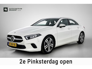 Mercedes-Benz A-klasse 180 Business Solution Luxury (SFEERVERLICHTING, CAMERA, STOELVERWARMING, 1e EIGENAAR, GOED ONDERHOUDEN)