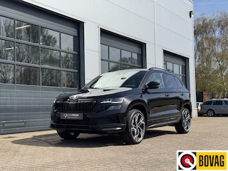 Skoda Karoq 1.5 TSI DSG ACT Sportline Business | PANORAMADAK | 19 INCH LICHTMETALEN VELGEN | SPORTSTOELEN | STOELVERWARMING |