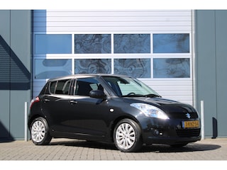 Suzuki Swift 1.2 Exclusive EASSS 5-Deurs Clima/Cruise/Stoelverwarming/Keyless/RadioCD.USB/16"LM/Dealeronderhouden/APK:22-05-2027