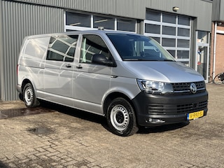 Volkswagen Transporter 2.0 TSI L2H1 Benzine Dubbele Schuifdeur Airco Cruise controle Bpm vrij Trekhaak Klep achter Omvormer Kastinrichting Standkachel Euro 6 Benzine Ideaal voor ombouw naar Camper !!