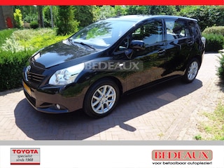 Toyota Corolla Verso 1.8 VVT-i 147pk Aut (5P) bij Toyota specialist met 12 maanden Bovag garantie / rijklaarprijs !