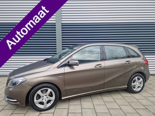 Mercedes-Benz B-klasse 180 Ambition Automaat, climatronic, Leder, Navigatie , NAP, Trekhaak elektrisch