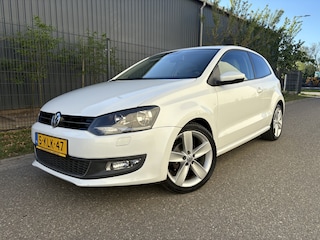 Volkswagen Polo 1.2 TSI BlueMotion Highline / NAVI / CRUISE / STOELVERWARMING / AIRCO