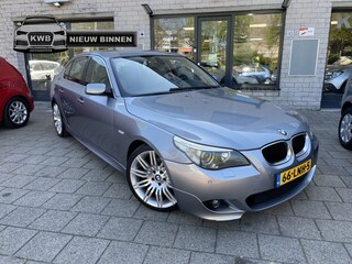 BMW 523i Handgeschakeld M pakket Nieuwe apk Beurt
