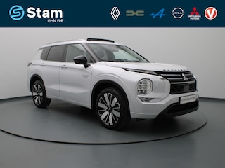 Mitsubishi Outlander 305pk PHEV Instyle Automaat 360° Camera | Head-Up | Adapt. Cruise | Navi | Stoel-/stuurverw. | Panoramadak