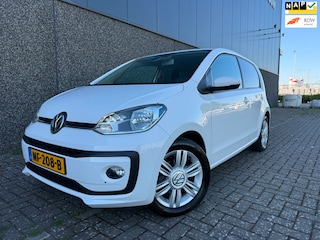 Volkswagen Up 1.0 BMT high up! / Dealer OH/ Camera/Cruise/PDC/
