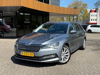 Skoda Superb Combi 1.5 TSI ACT Sportline Business|Rijklaar!|ACC|Trekhaak|Camera|Stuurwielverwarming|Carplay|Keyless
