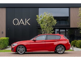 BMW 118i Aut. | M-Sport | NaviProf | Schuifdak | Leder | H&K | 18"LM | NL Auto | Melbourne Red