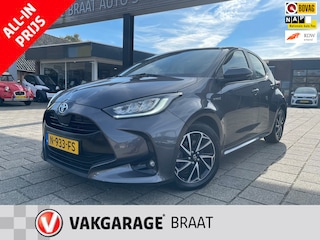 Toyota Yaris 1.5 Hybrid l BTW l STOELVERW. l CARPLAY l RIJKLAAR!