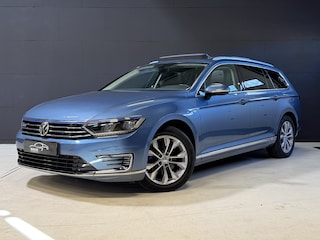 Volkswagen Passat Variant 1.4 TSI GTE Connected Series Plus | Panoramadak | Trekhaak | Carplay | Adaptive cruise | Sfeerverlichting | ErgoComfort stoel