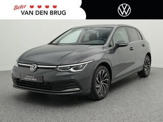 Volkswagen Golf Style 1.4 eHybrid 204 PK | LED Matrix IQ | Elektrisch Verstelbare Stoelen| Stoel & Stuurverwarming | Parkeersensoren Voor & Achter | Navigatie |