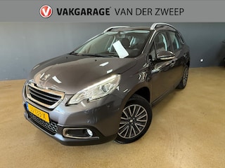 Peugeot 2008 1.2 PureTech Blue Lion | Navi | Sensoren | Trekhaak