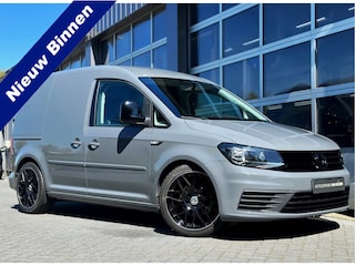 Volkswagen Caddy 2.0 TDI L1H1 | 150pk | Black Line | Betongrijs | Leer | Stoelverwarming | Spoiler | LM velgen | Cruise controle | Ex btw