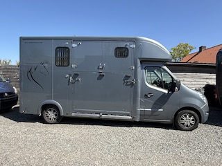 Renault Master | HORSETRUCK | HTI | STALLION 3XL | 2017 | HENGST | 70.835KM | MANUEEL | 3-SEAT | 130PK | L3 | BELGISCH KENTEKEN