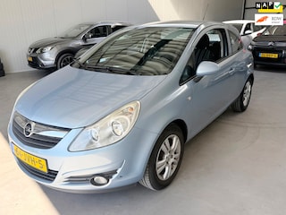 Opel Corsa 1.2-16V Edition Cruisecontrol airco