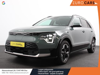 Kia Niro DynamicLine 64.8 kWh Automaat Climate control Adaptieve cruise control Parkeersensoren Camera Stuurverwarming Stoelverwarming Keyless LED Trekhaak Navigatie Apple Carplay/ Android Auto