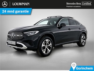 Mercedes-Benz GLC 300 e 4MATIC Plug-In Hybride Panorama Schuif-Kanteldak | Trekhaak | Memory Pakket | Stoel en Stuurverwarming. Inclusief 24 maanden MB Certified garantie voor Europa.