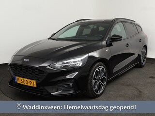 Ford Focus Wagon 1.0 EcoB. ST Line | Automaat • LED • Camera • Keyless • 18 inch