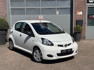 Toyota Aygo 1.0-12V Access/ Onderhoud beurt uitgevoerd.