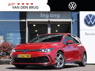 Volkswagen Golf 1.5 TSI 131 pk R-Line | Achteruitrij Camera  | Navigatie | App Connect |  Stoel + Stuurverwarming | LED Matrix | ACC |