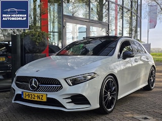Mercedes-Benz A-klasse 250 Premium Plus AMG Line 224PK AUTOMAAT | Panodak | Sfeerverlichting | Apple Carplay | Climate Control | Cruise Control | 19 inch