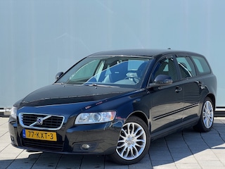 Volvo V50 BWJ 2010 | 1.8I 126PK Sport | TREKHAAK | NAVI | 17'' LMV | AUT AIRCO | EL RAMEN&SPIEGELS | PREMIUM SOUND