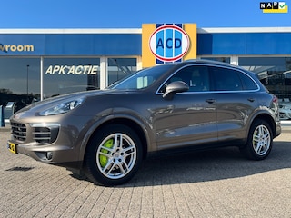 Porsche Cayenne 3.0 S E-Hybrid Sport Chrono | Orig. NL | 100% Porsche dealer onderhouden | PanoramaDak |