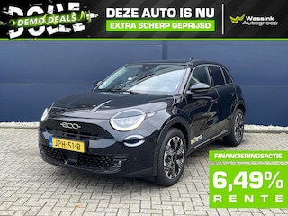Fiat 600 54kWh 156pk Aut La Prima | Apple Carplay & Android Auto | Parkeercamera | Elektrisch Verstelbare Stoel |