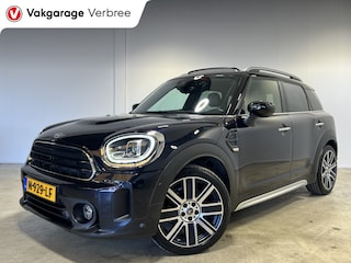 Mini Countryman 1.5 Cooper MINI Yours Trekhaak | Stoelverwarming | LMV 19'' | LED | Elektrisch te openen panoramadak | Leder |