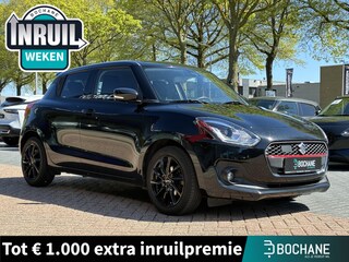 Suzuki Swift 1.0 Stijl Automaat 110PK | Achteruitrijcamera | Adaptieve Cruise Control | Climate Control | Carplay | Navigatie