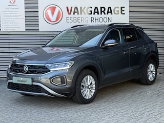 Volkswagen T-Roc 1.5 TSI Life DSG,NAV/CAM,AFN.TREKHAAK,STOELVERWARMING