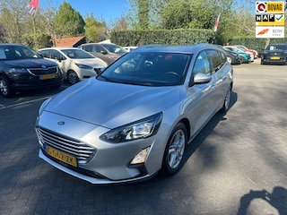 Ford Focus Wagon 1.0 EcoBoost Trend Edition Business navigatie , pdc voor en achter