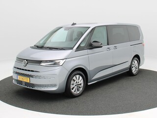 Volkswagen Multivan 1.4 eHybrid 218 Pk Automaat L2H1 Style 7 Persoons | Panorama dak | Trekhaak | Stoelverwarming | Camera | CarPlay | Navigatie | 17 Inch | 19.071 Km !!