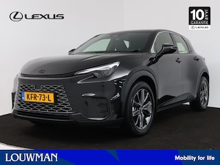 Lexus LBX Emotion 2WD