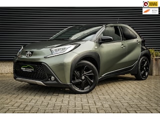 Toyota Aygo 1.0 VVT-i S-CVT Premium | CarPlay | Clima | Navi | DAB | Two-Tone | All season banden |
