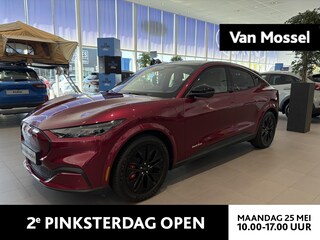 Ford Mustang Mach-E Extended Premium RWD 88 kWh | PANORAMADAK | BANG & OLUFSEN AUDIO | 19 INCH LICHTMETALEN VELGEN MACHINED BLACK | ELEKTRISCH VERSTELBARE STOELEN | ADAPTIEVE CRUISE CONTROL | PARKEERSENSOREN VOOR EN ACHTER |