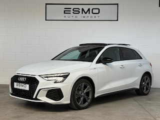 Audi A3 Sportback 40 TFSI e S-line Panoramadak Sportstoelen Camera