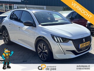 Peugeot 208 1.2 PureTech Allure Pack GARANTIE/GT-LINE/CRUISE/CLIMA/CARPLAY/TREKHAAK/CAMERA/LICHTMETAAL/KEYLESS rijklaarprijs!